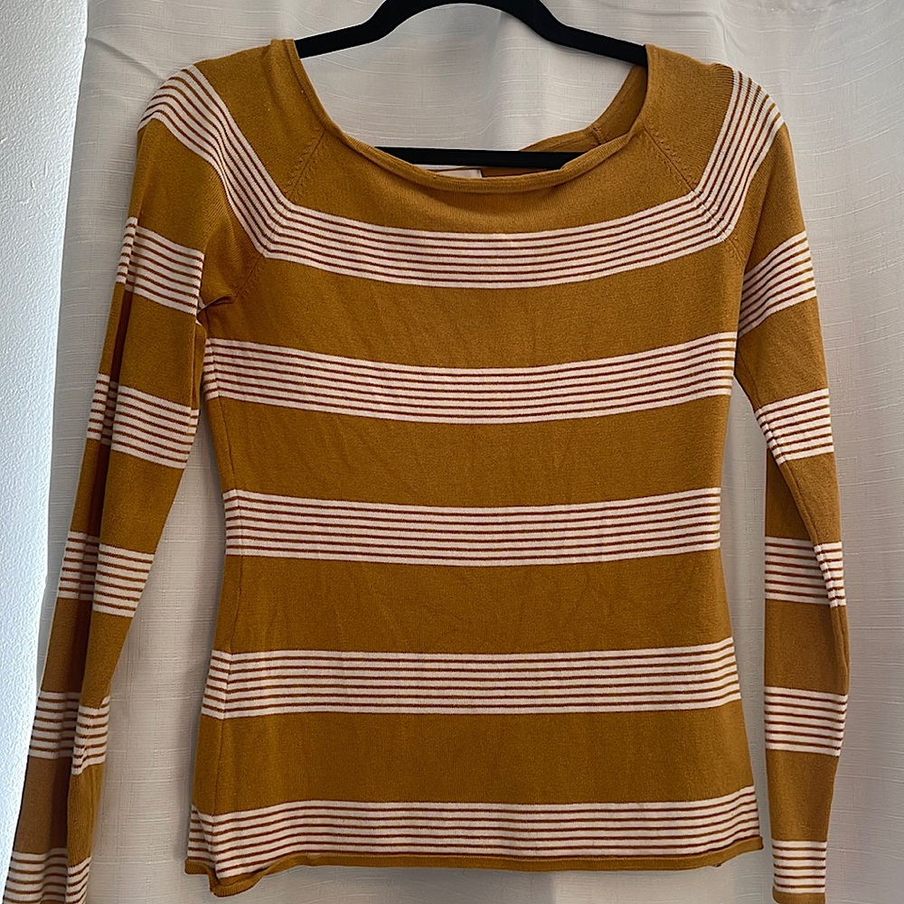 Women’s H&M Shirt